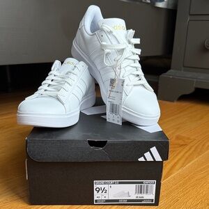 NEW 🆕 adidas White Low-Top Leather Sneakers with Gold Logo Grand Court